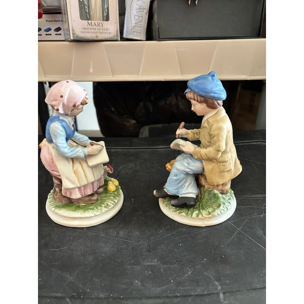 Vintage Country Boy Girl Studying Ceramic Figurine Pair Taiwan Made 6.3